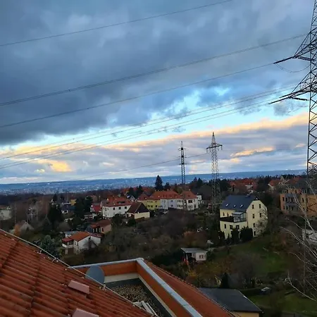 Appartement Modernes In Coschuetz Dresden
